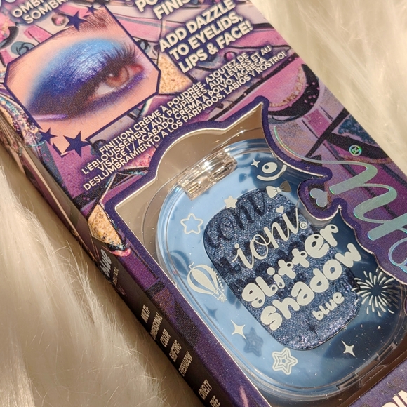 Blue glitter pigment eyeshadow - Picture 4 of 5